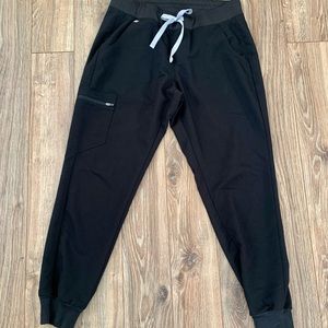 FIGS joggers and free top, both size Medium
